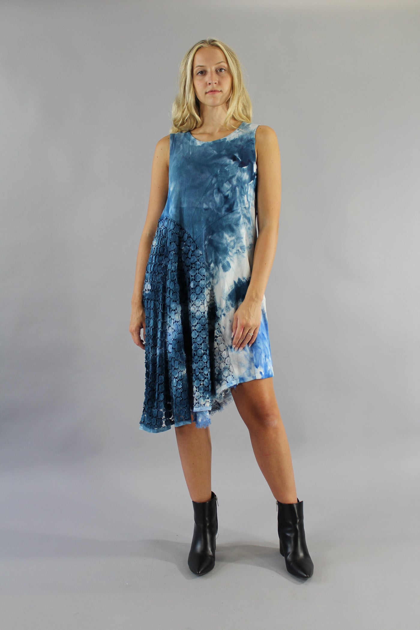 Archive Lace Piece Dress blue