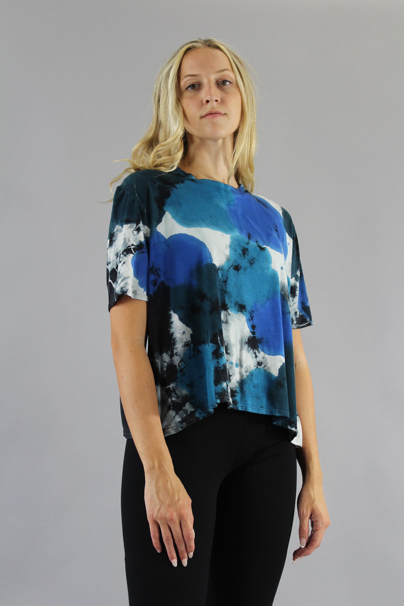 Archive Crop Blue T