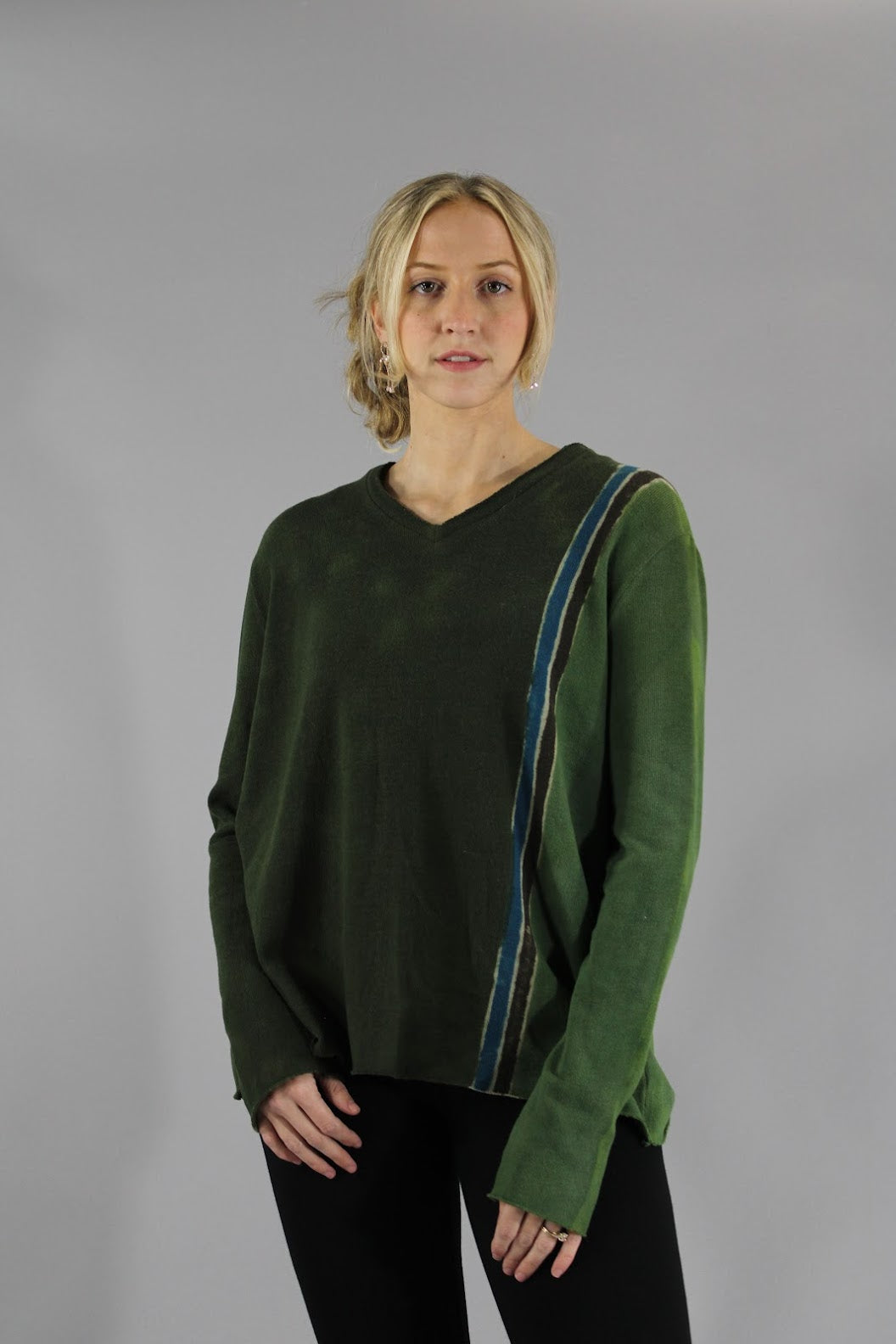 Archive Sweater Crop V Neck Olive Field